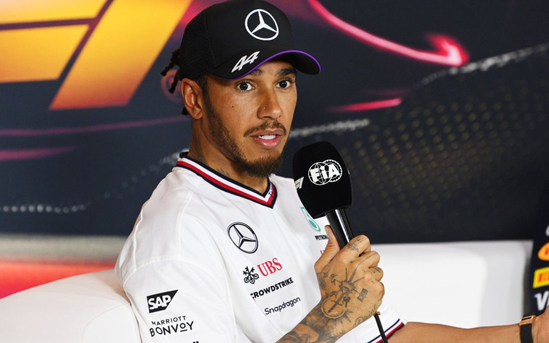 departure:i want to leave,Lewis Hamilton. declared that he want to depart due to G…..read more